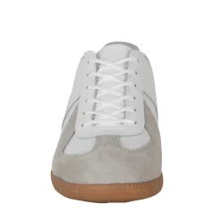 BW Sportschuhe Halle