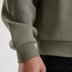 Fluffy Crewneck Pullover