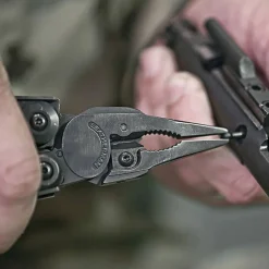 MUT taktisches Multitool mit Holster